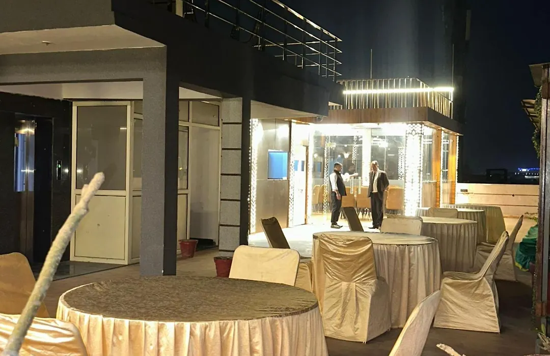 Hotel Dev Vilas 600 Metres From Taj Mahal-1