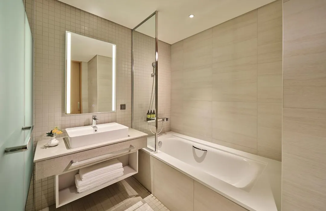 Lotte Hotels & Resorts Gimhae-1