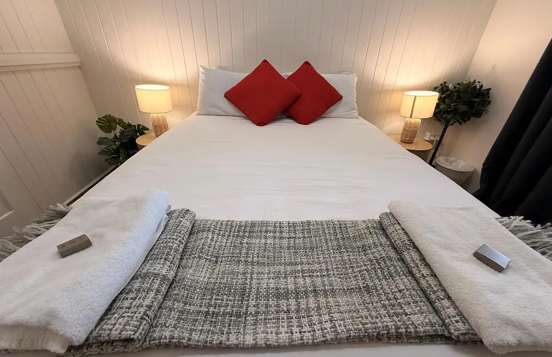 Hotel Metropole Proserpine-1