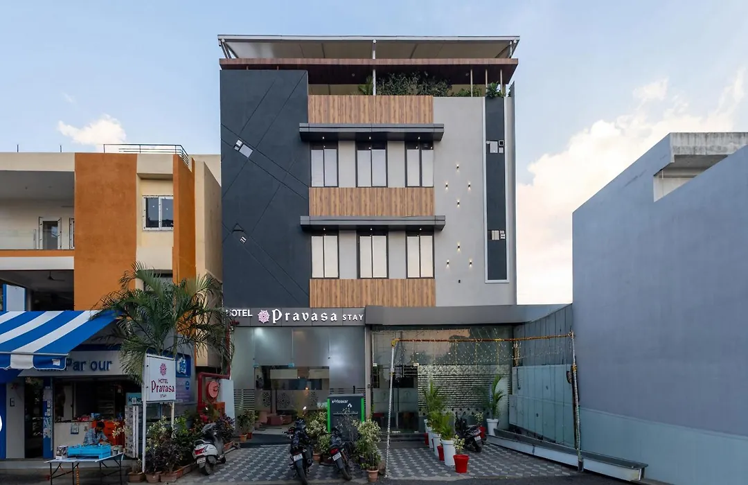 Hotel Pravasa Stay, Dewas Naka-1