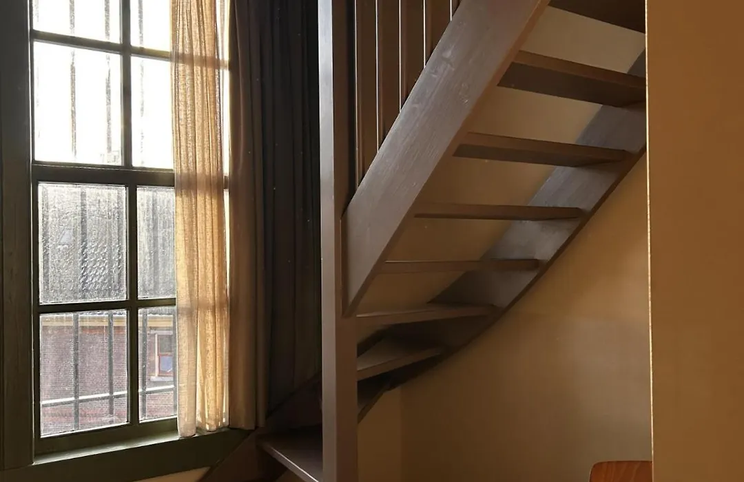 Metzlr House-1