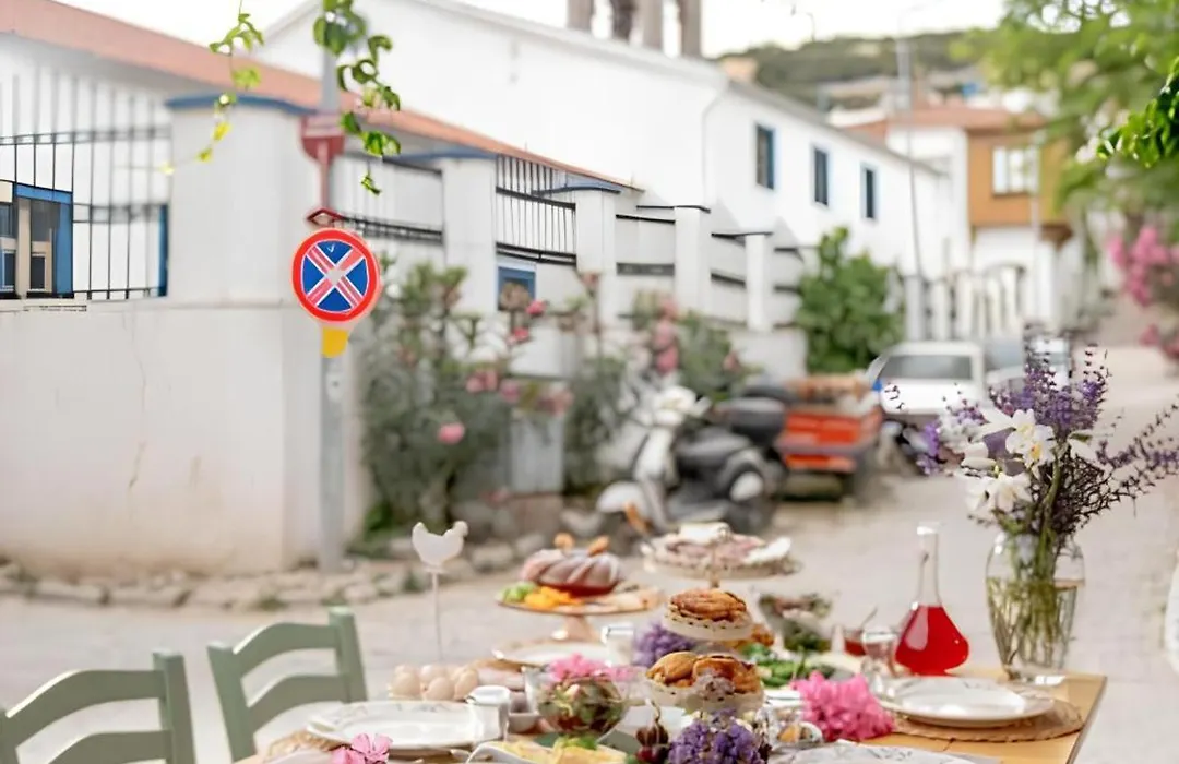 Bozcaada Biz Otel-1