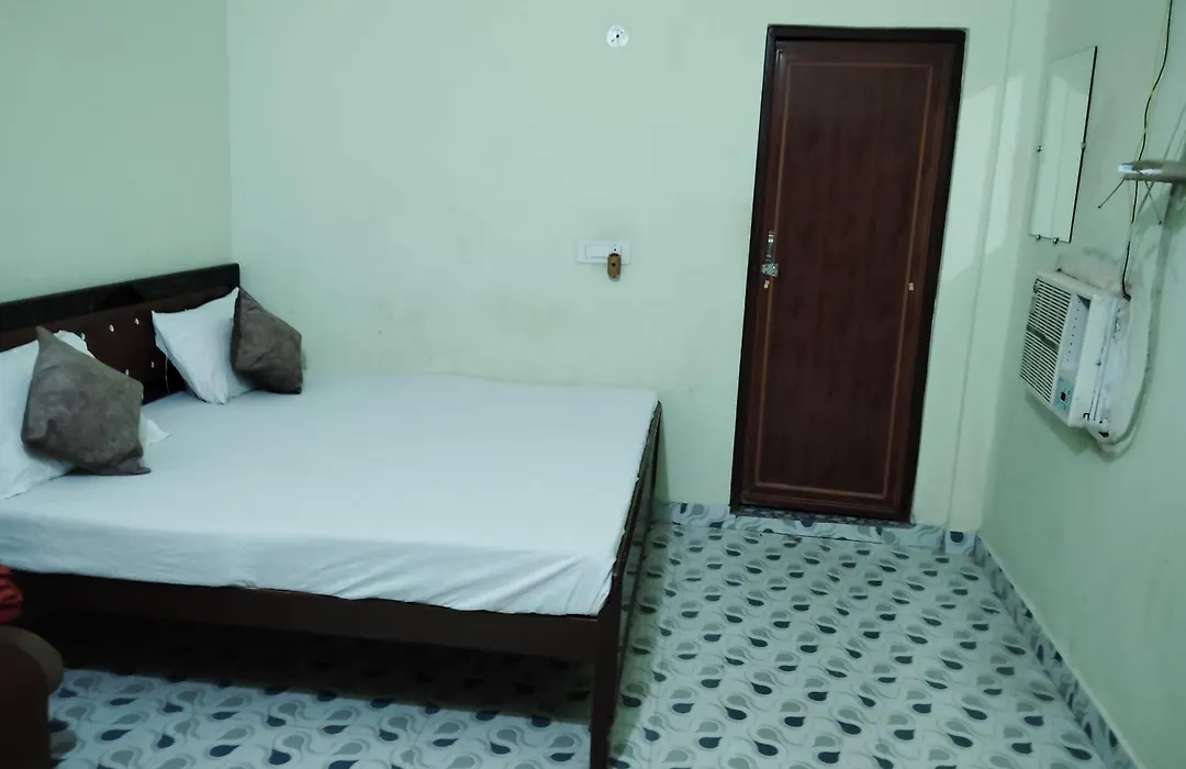 Hotel Shri Ram Palace-1