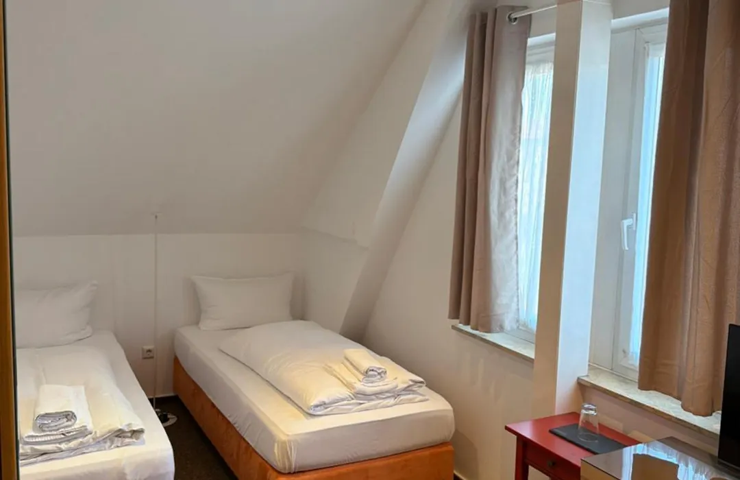 Hotel Bremer Kreuz-1