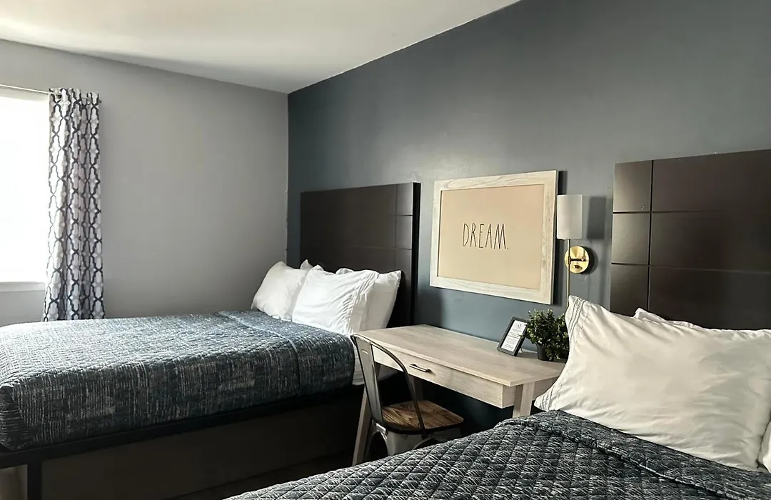 Mainstay Inn-1