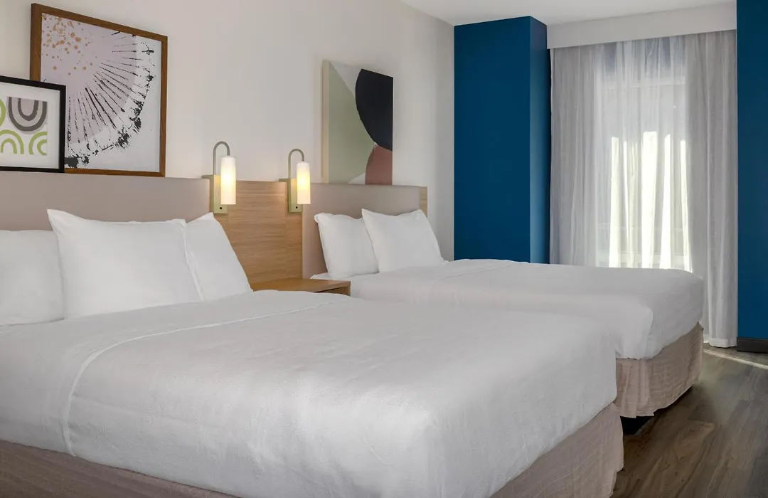 Spark By Hilton Montreal Midtown-1