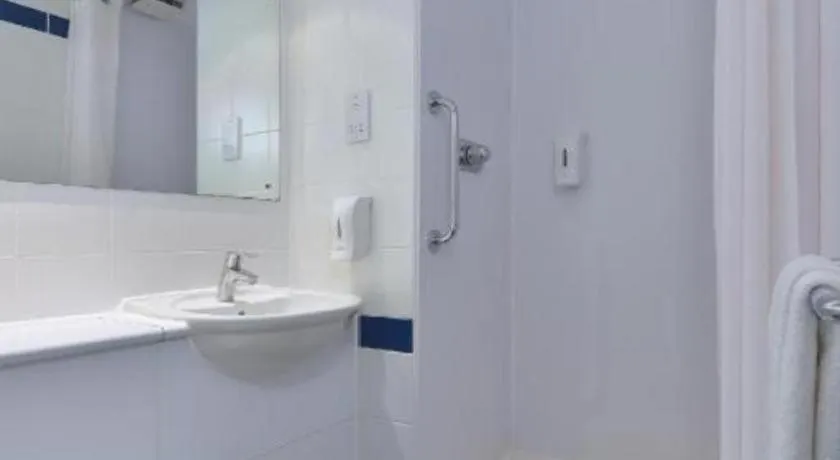 Travelodge Barrow In Furness-1