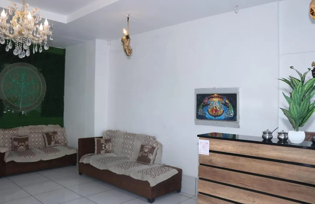 Hotel Indian Lemon Tree-1
