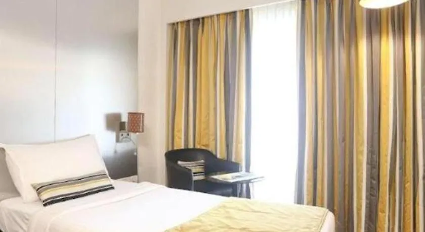 Mumbai Metro - The Executive Hotel-1