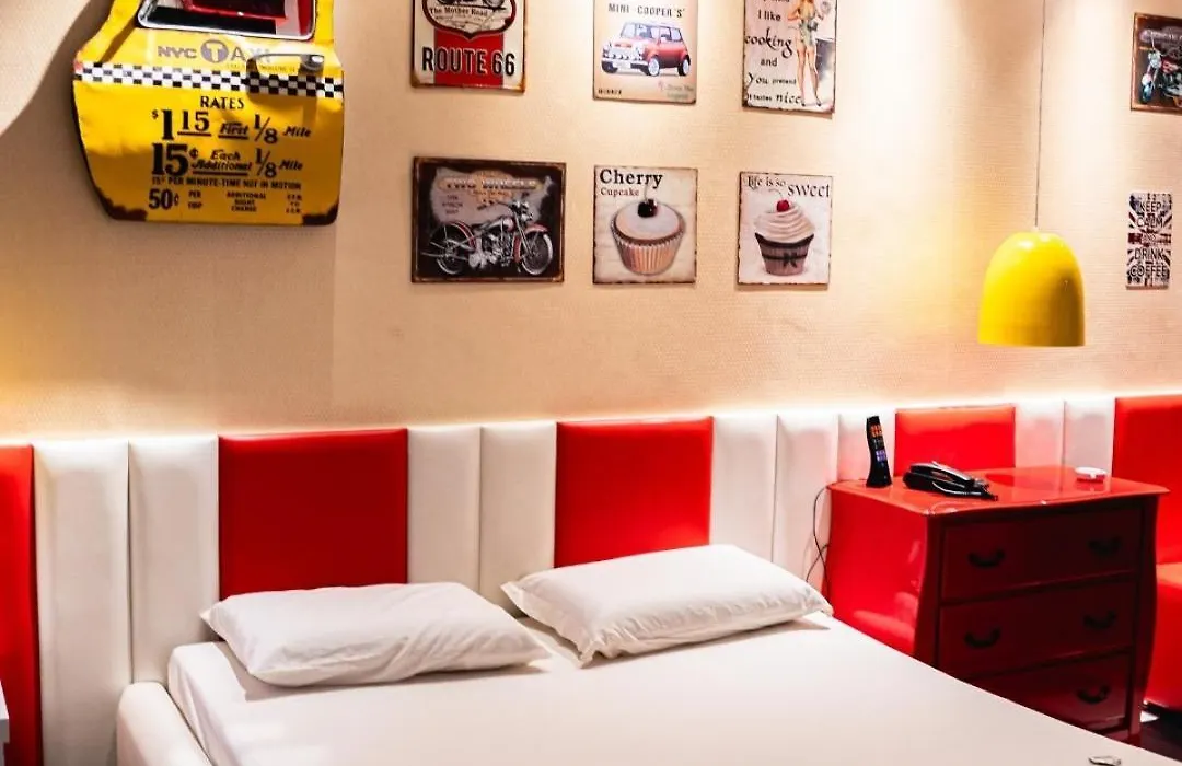 Altana Motel-1
