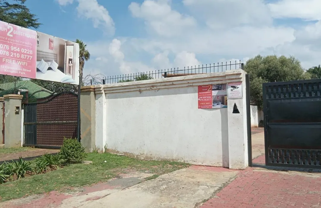 Medupi 2 Guesthouse-1