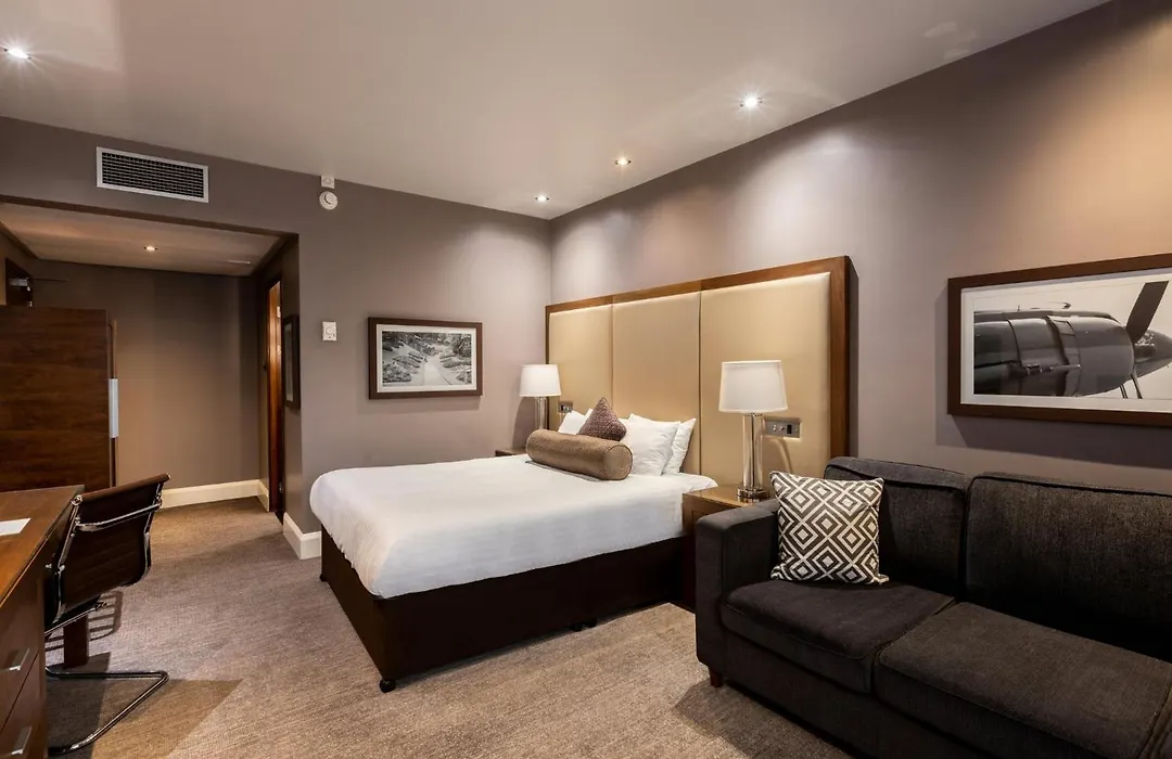 Sandman Signature London Gatwick Hotel-1
