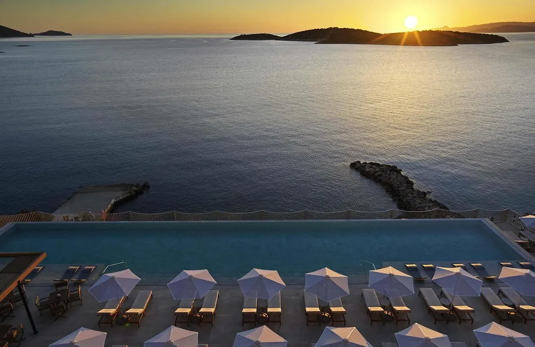 Niko Seaside Resort Mgallery (Adults Only)-1