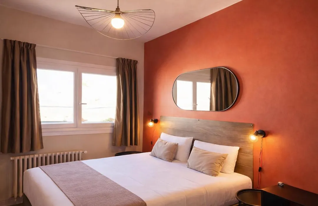 Urban Style Hotel Des Cedres-1