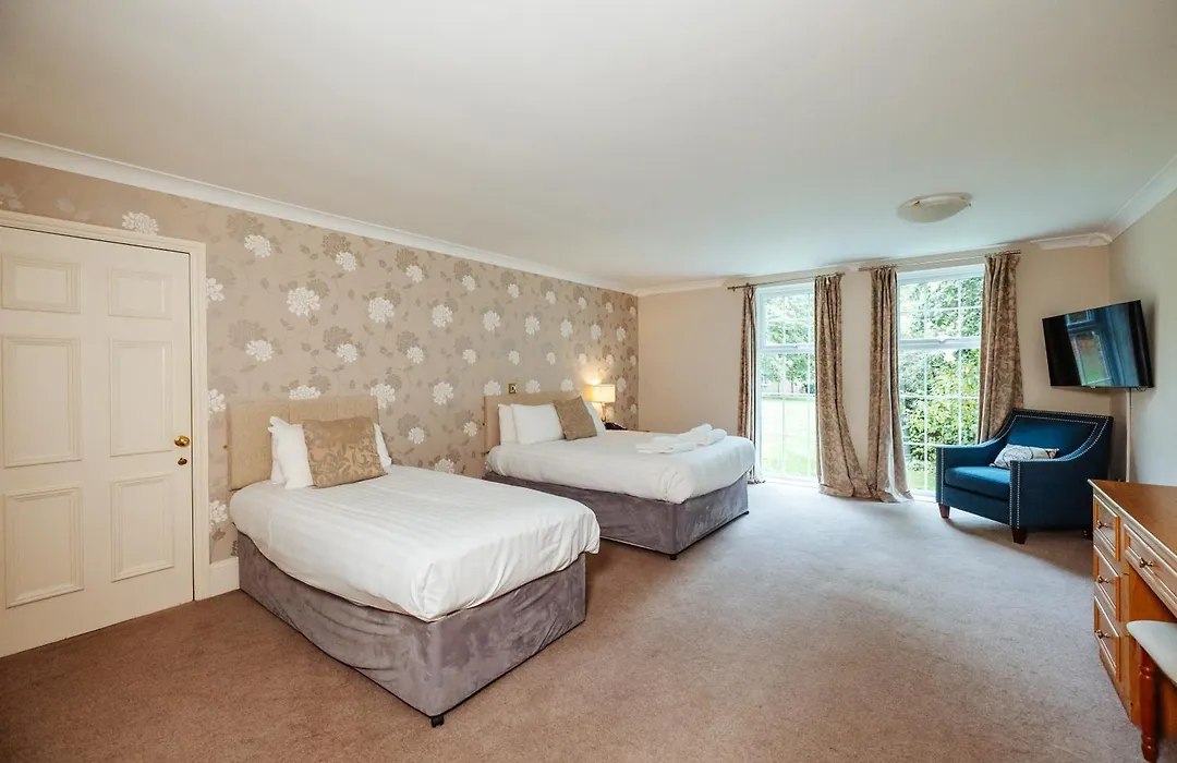Woodland Manor Hotel-1