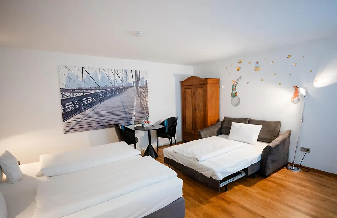 Hotel Am Main-1