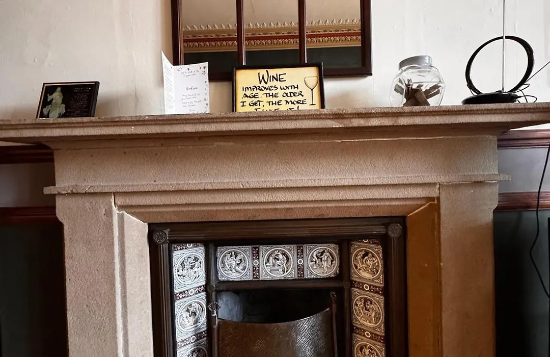 Pinegrove Hotel-1