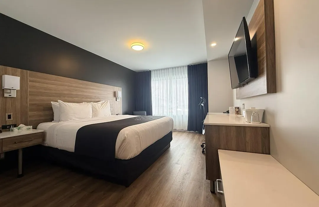 Hotel & Suites Le Dauphin Drummondville-1