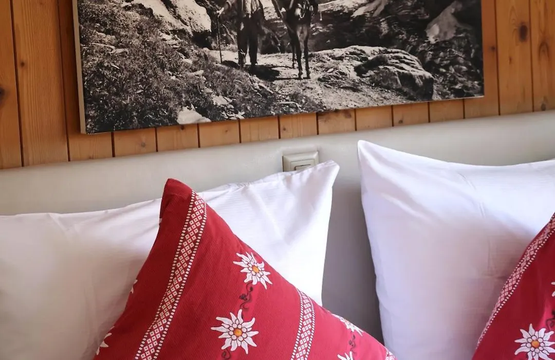 Hotel Cabana-1