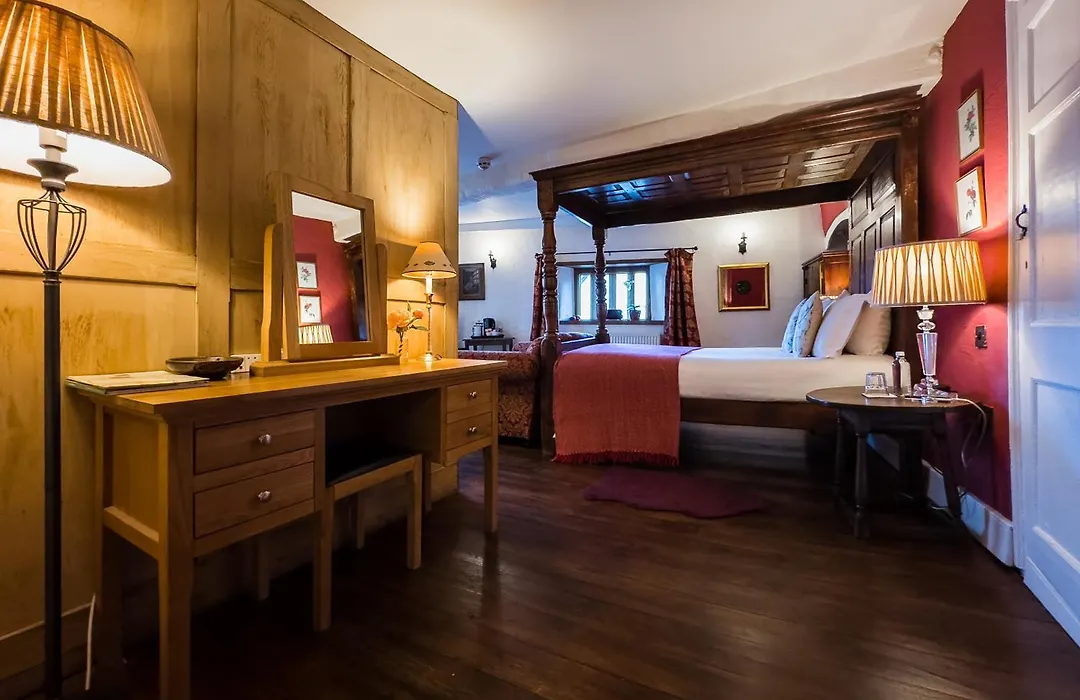 The Kings Arms Hotel-1