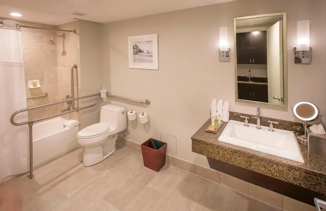 Doubletree Resort By Hilton Hollywood Beach-1