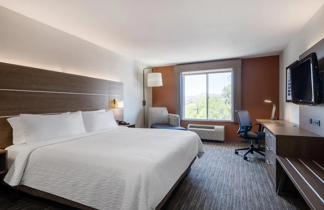 Holiday Inn Express & Suites Tucson By Ihg-1