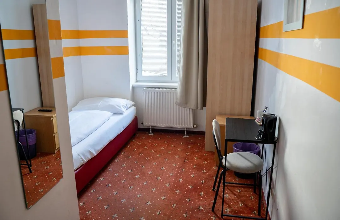 Hotel Alser-1