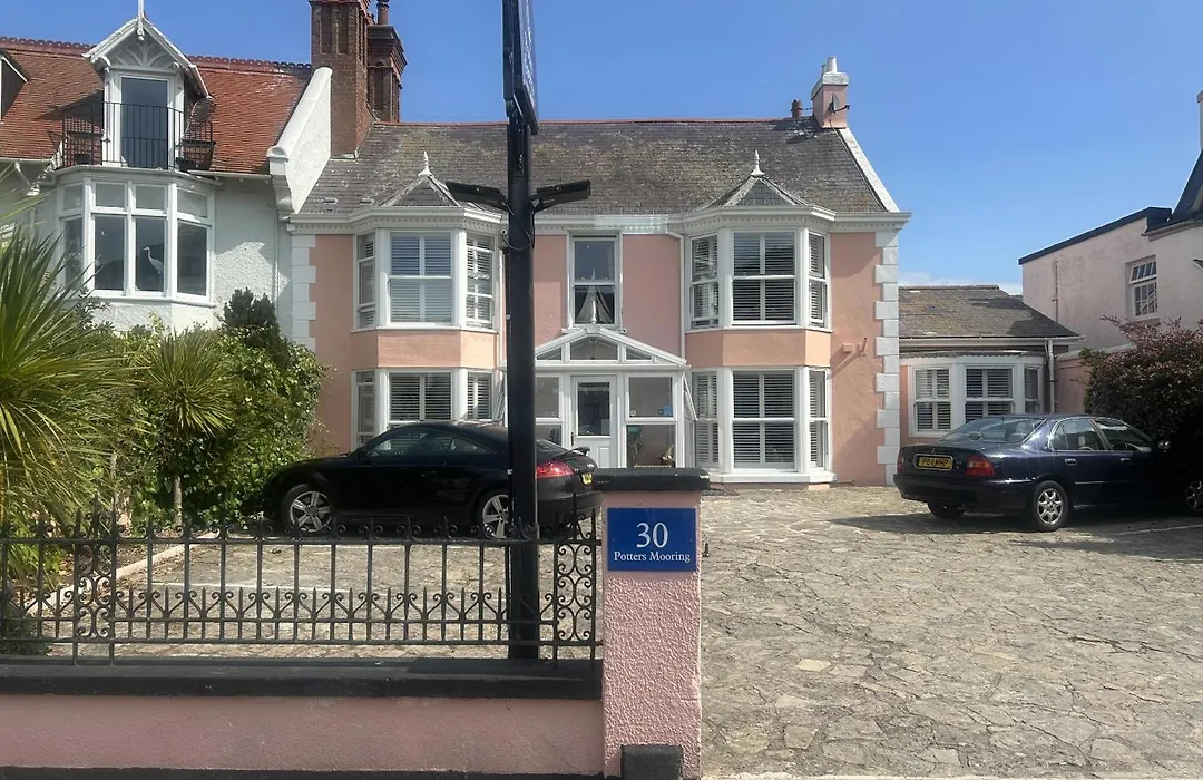 Potters Mooring Guest House-1