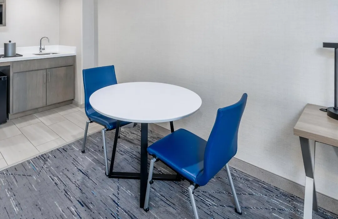 Holiday Inn Express Hotel & Suites Cheyenne By Ihg-1