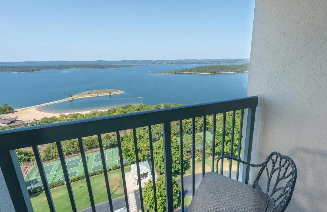 Chateau On The Lake Resort Spa And Convention Center-1