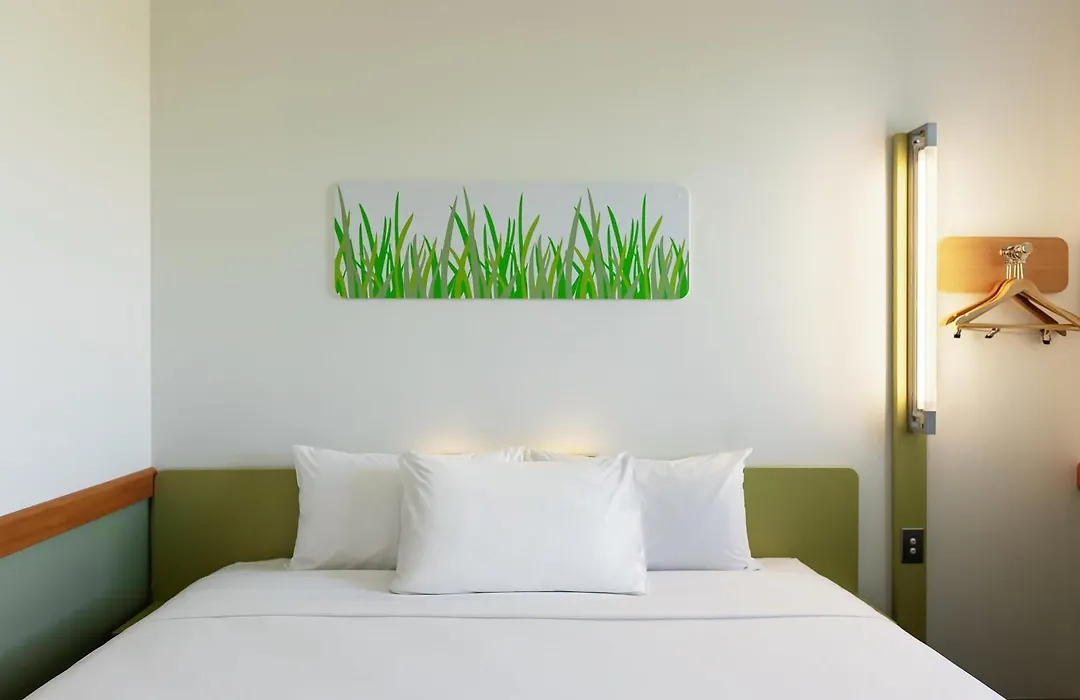 Ibis Budget Auckland Airport-1