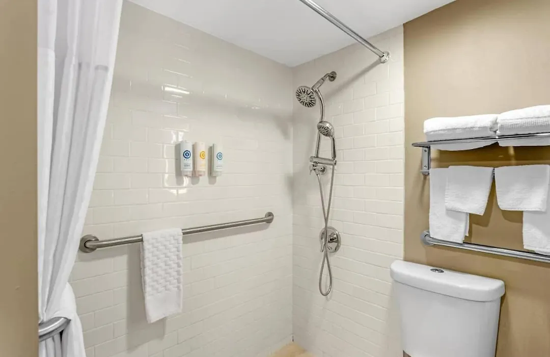 Comfort Inn & Suites Pottstown Eastern Gateway-1