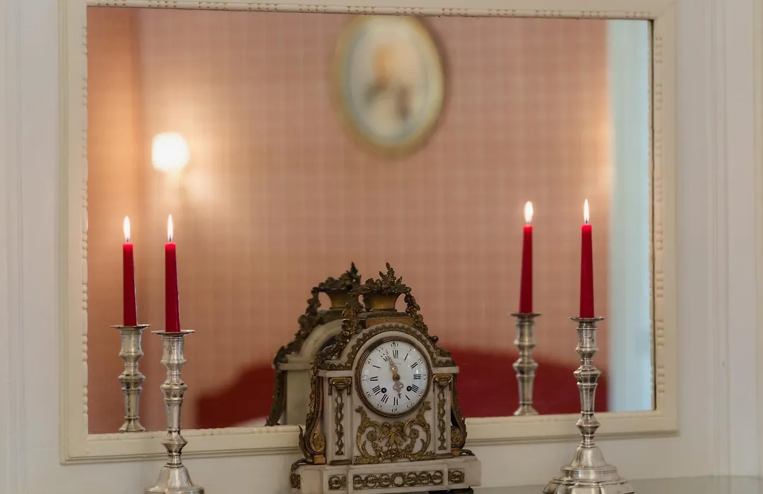 Chateau-Hotel De Bourron-1