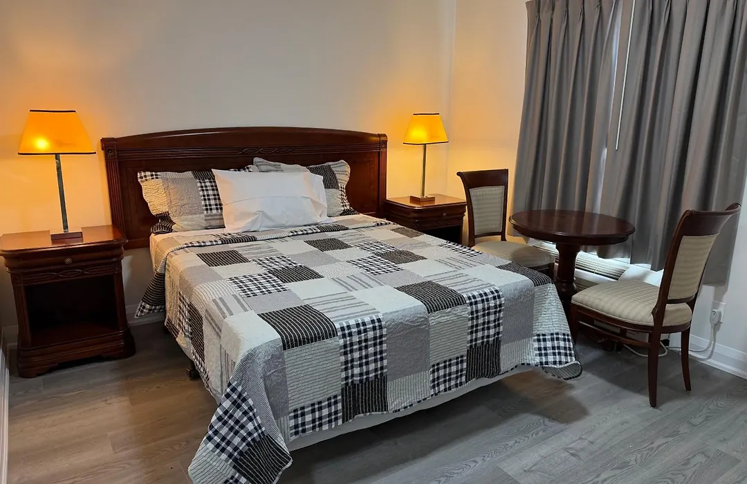 Knights Inn London Ontario-1