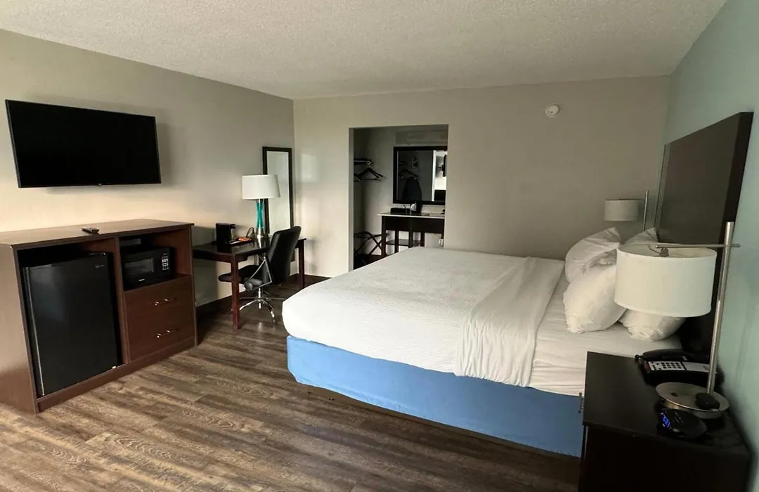 Days Inn By Wyndham Goldsboro-1