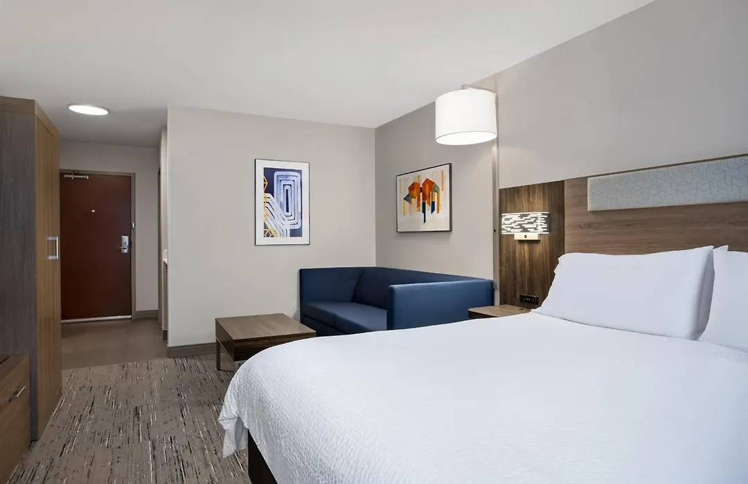 Holiday Inn Express & Suites Terre Haute By Ihg-1