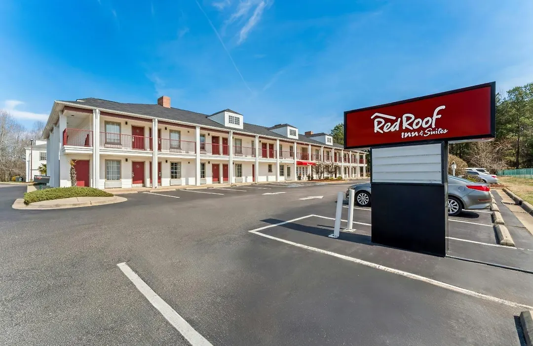 Red Roof Inn & Suites Wilson-1