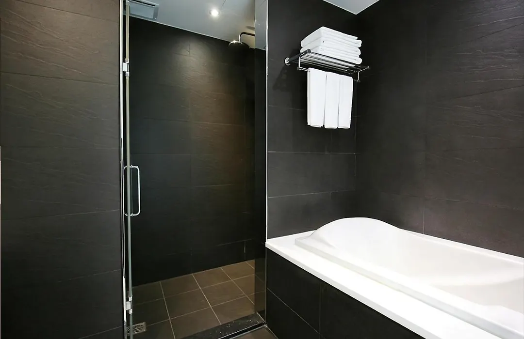Cityinn Hotel Plus - Taichung Station Branch-1