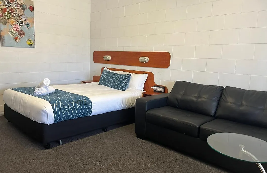 Rest Point Motor Inn-1