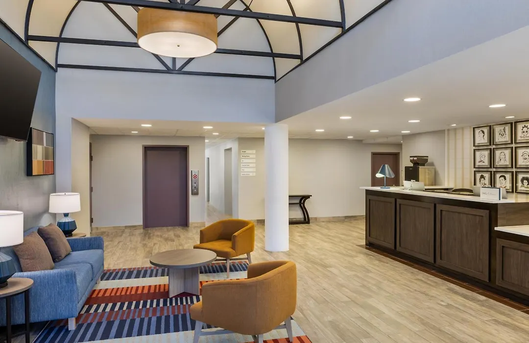 Lake Norman Inn And Suites-1