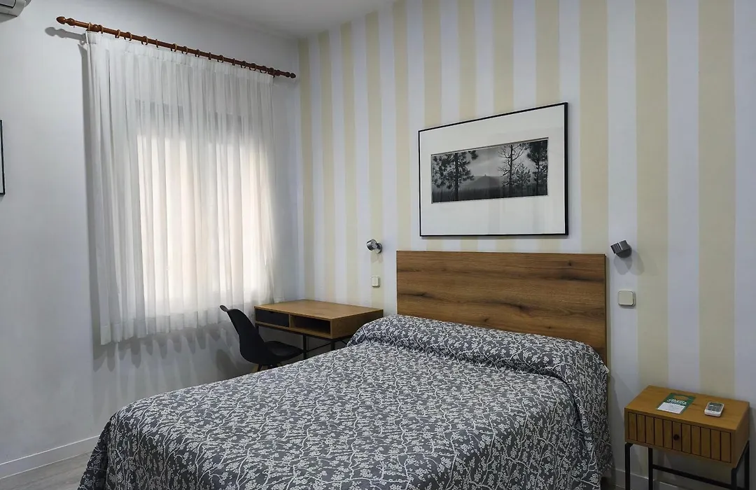 Hostal Angelines-1