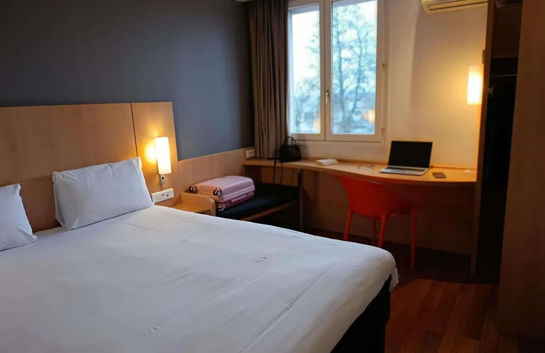 Ibis Aurillac-1