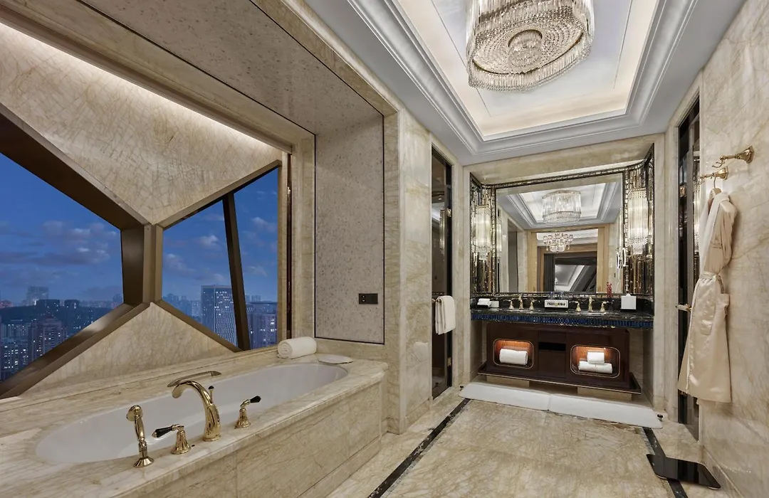 Wanda Reign Wuhan-1