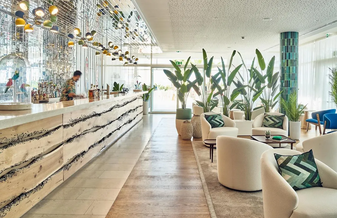 Falkensteiner Hotel & Spa Jesolo-1