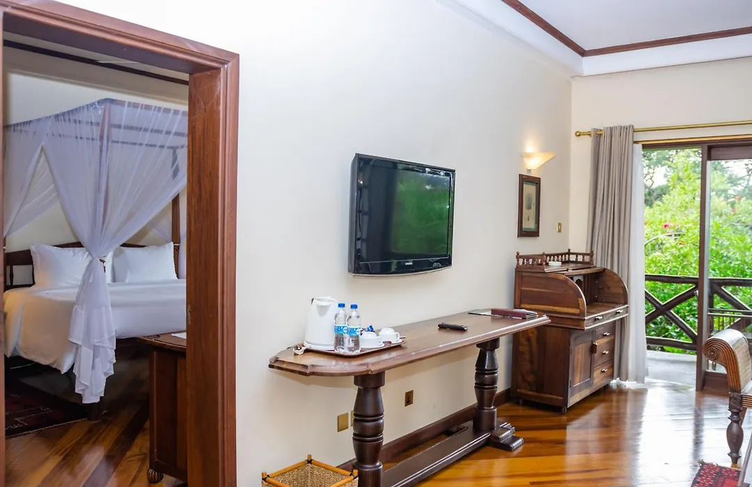 Safari Park Hotel-1