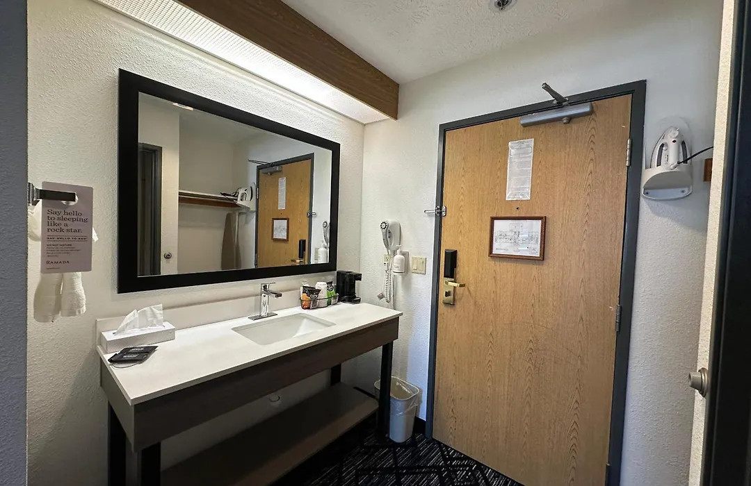 Ramada By Wyndham Strasburg Dover-1