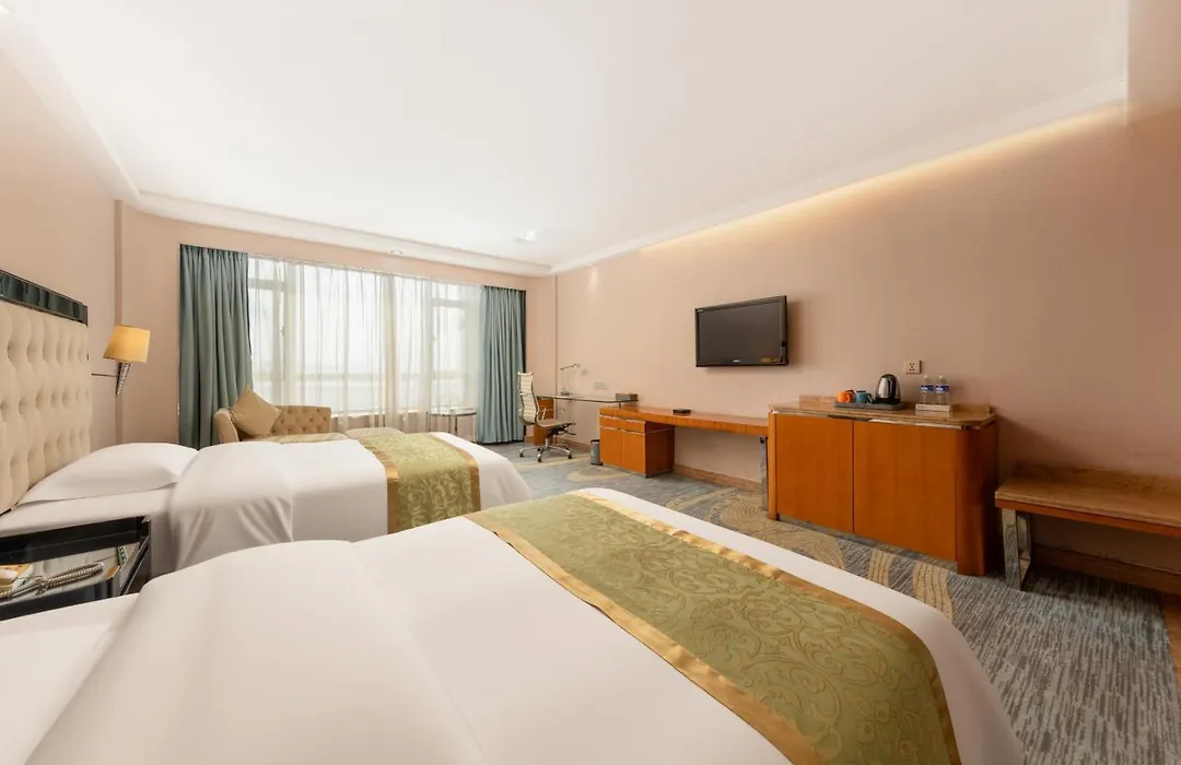 Elong Me Hotel-1