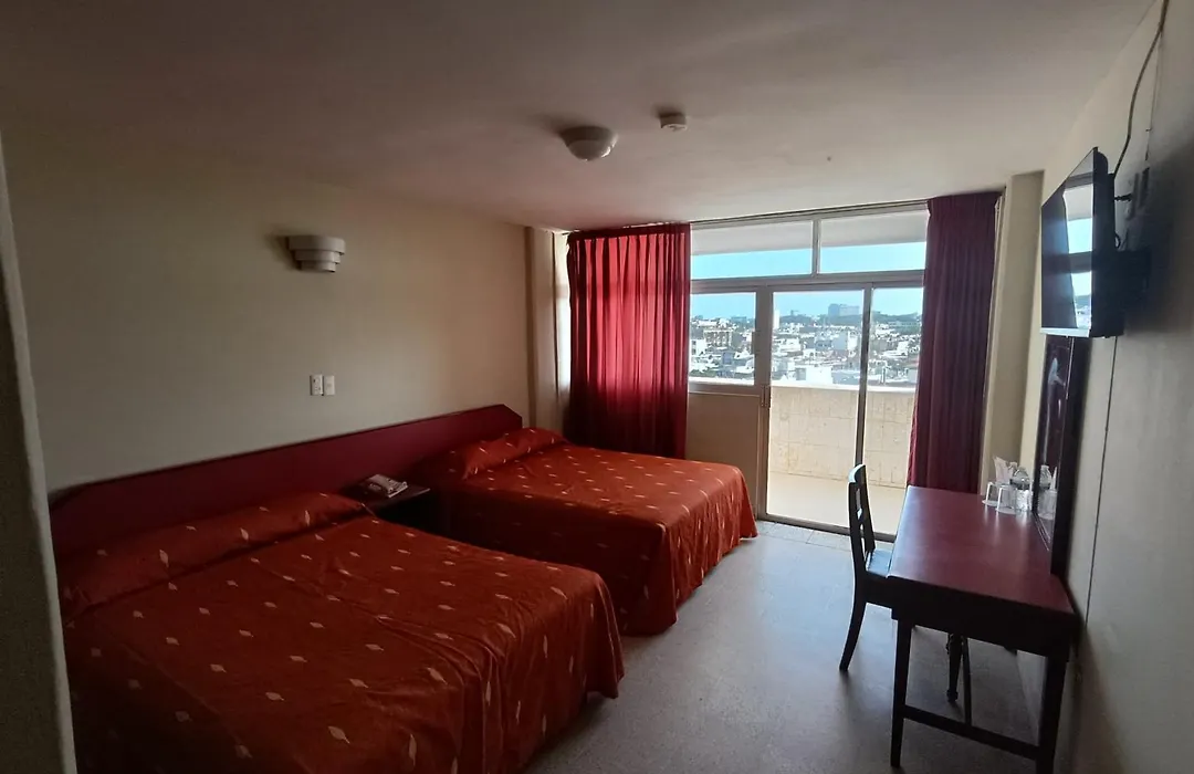 Hotel Royalty-1