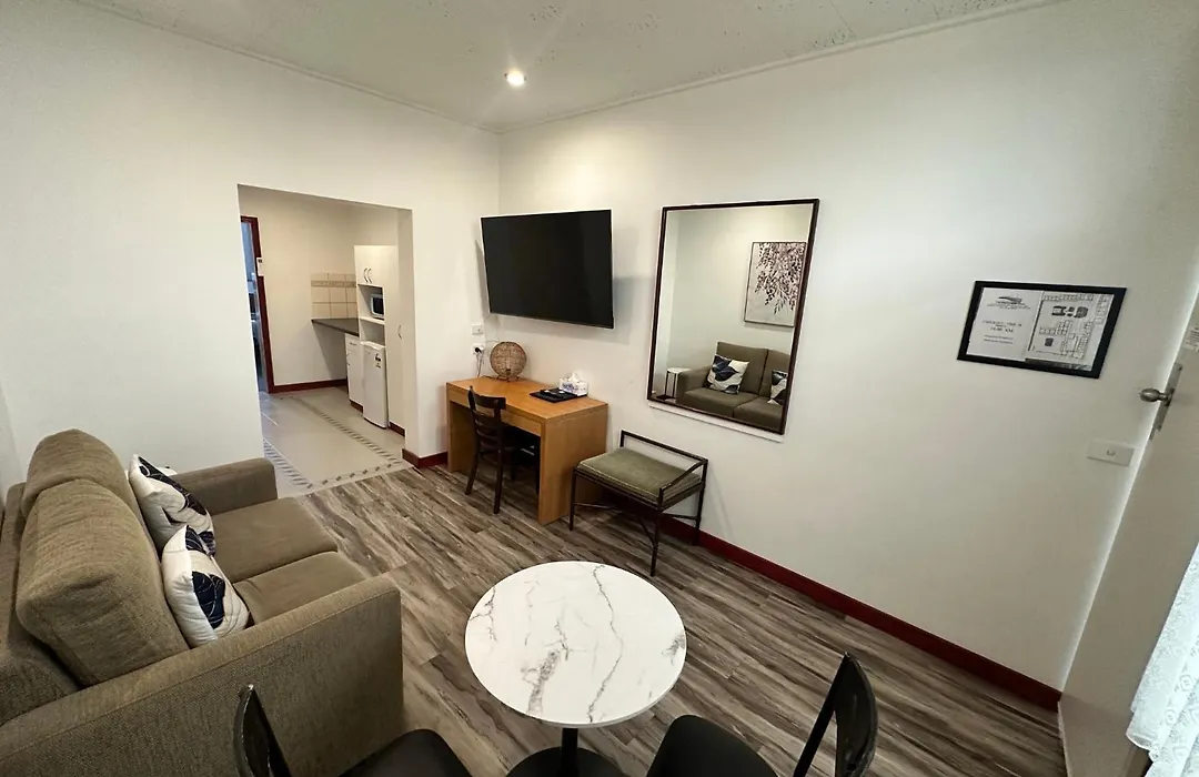 The Esplanade Motel-1