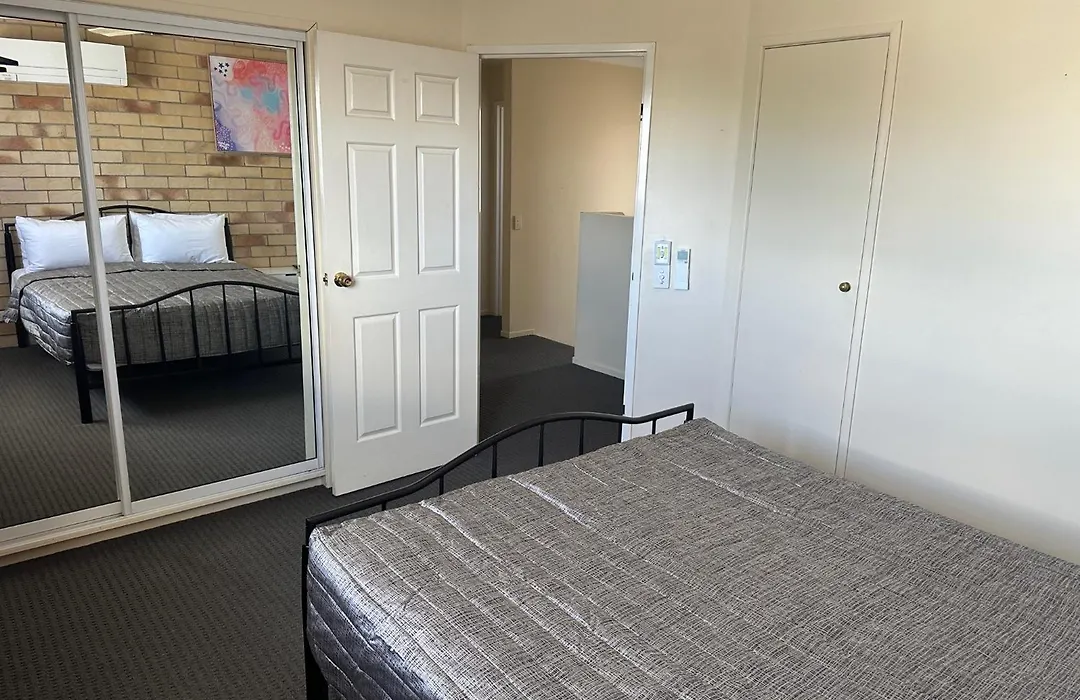 Starlight Motor Inn-1